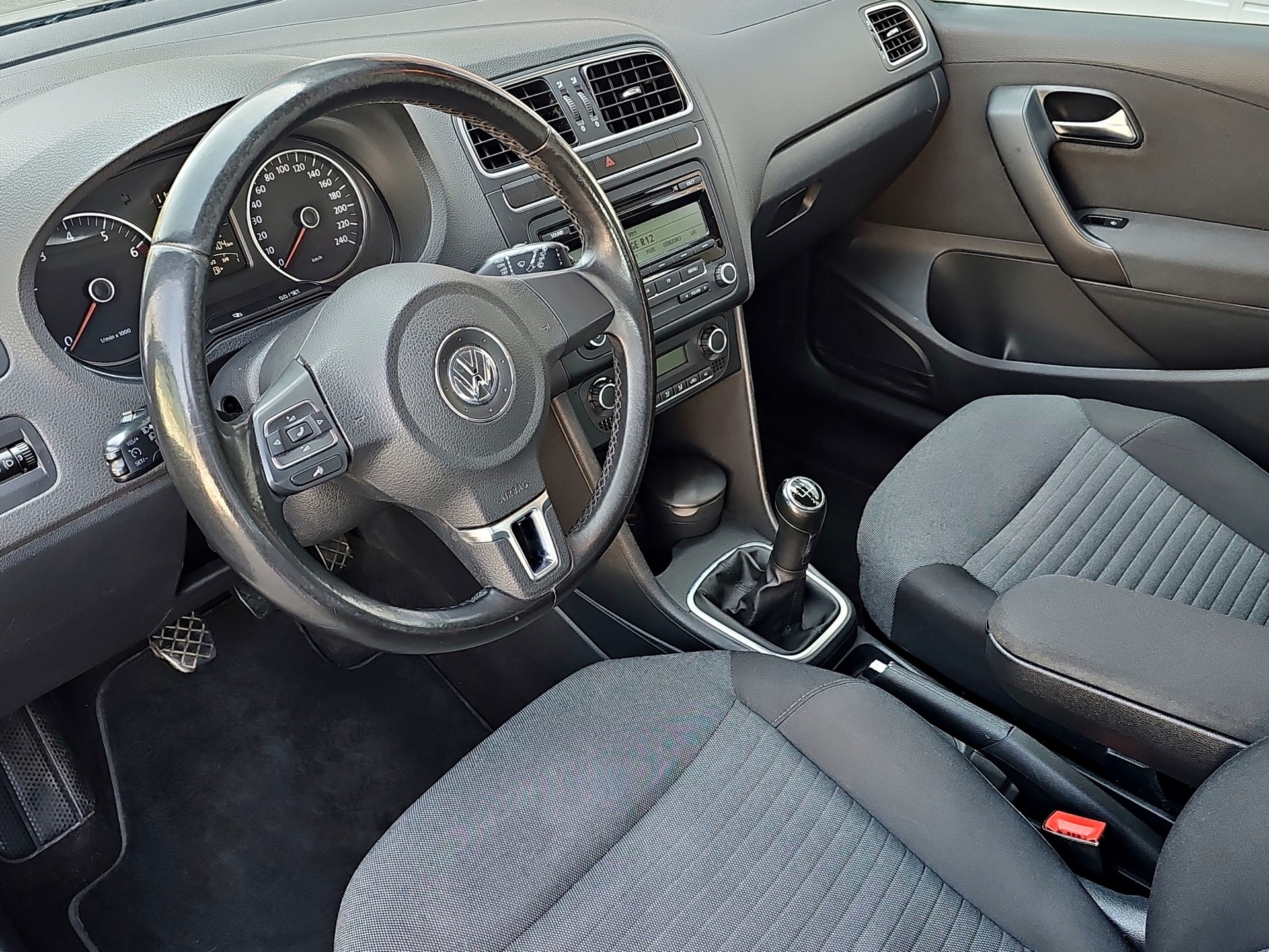 VW Polo 1.4 16V Comfortline-image-11
