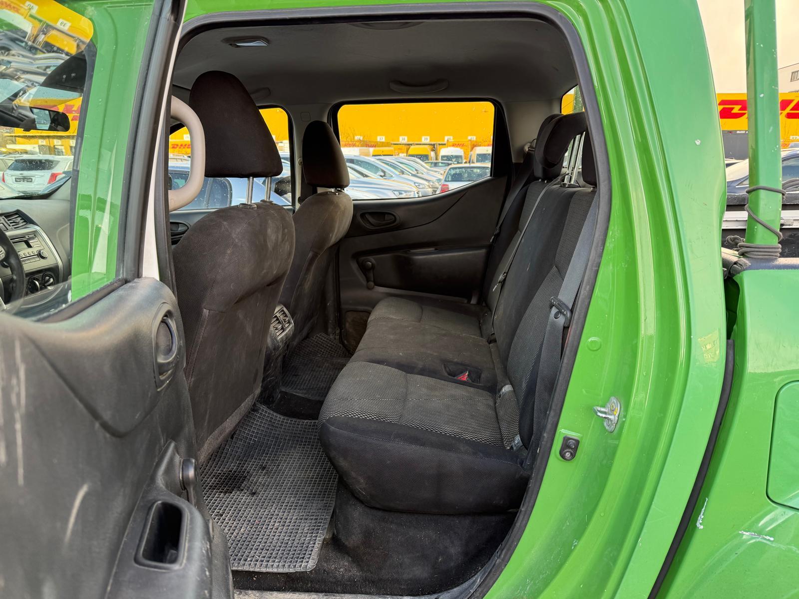 NISSAN Navara 2.3 dCi Double Cab Visia S/S-image-10