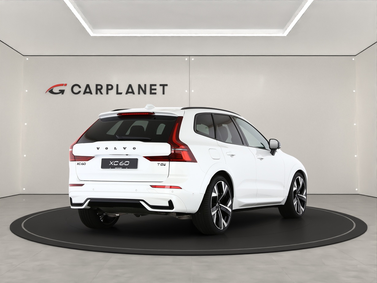 VOLVO XC60 2.0 T8 TE Black Edition eAWD .-image-1
