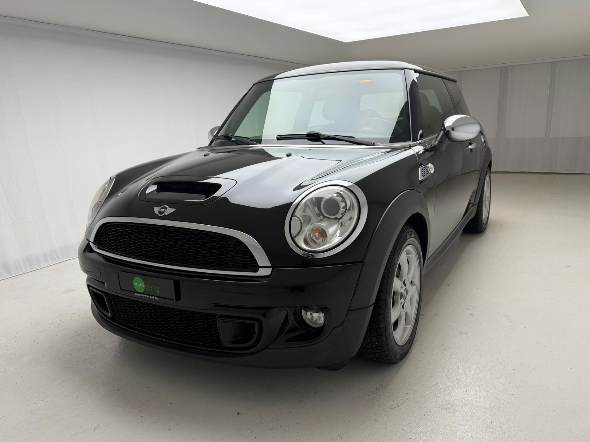 MINI Cooper S-image-1