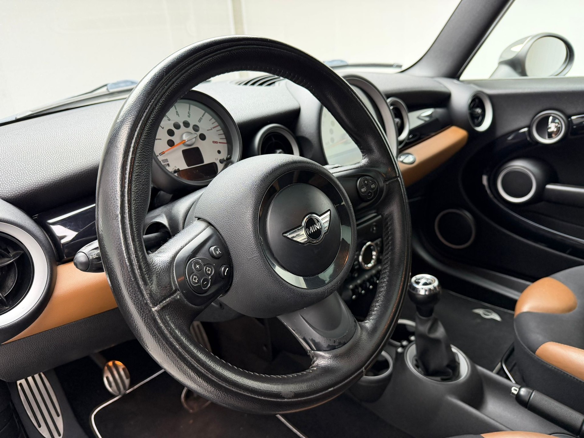 MINI Cooper S-image-12