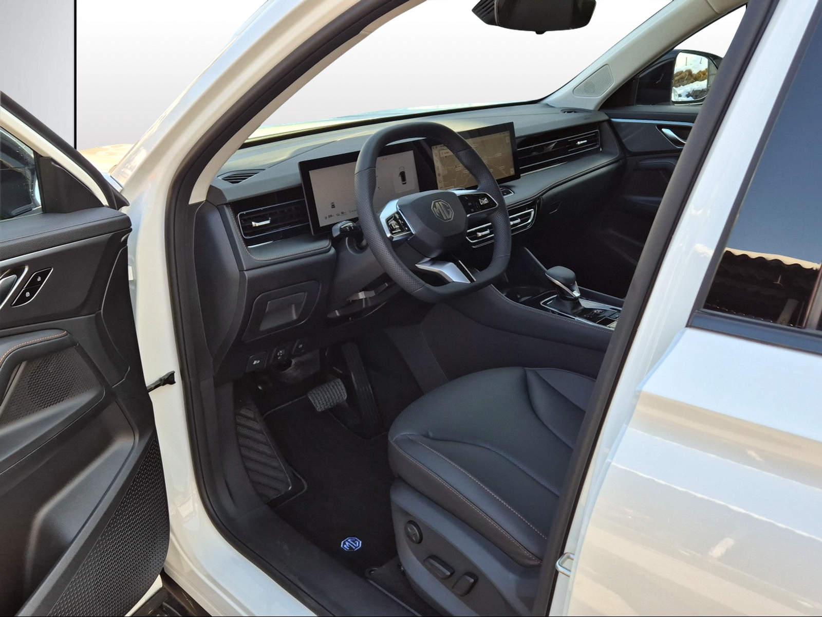 MG HS 1.5 PHEV Luxury-image-5
