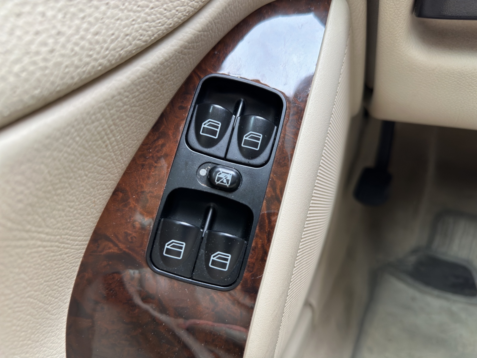 MERCEDES-BENZ C 280 Elégance 4Matic Automatic-image-17