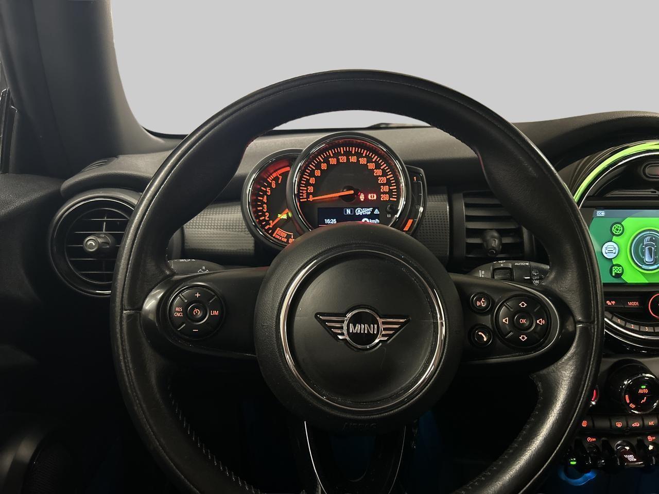 MINI F56 1.5i Cooper-image-16