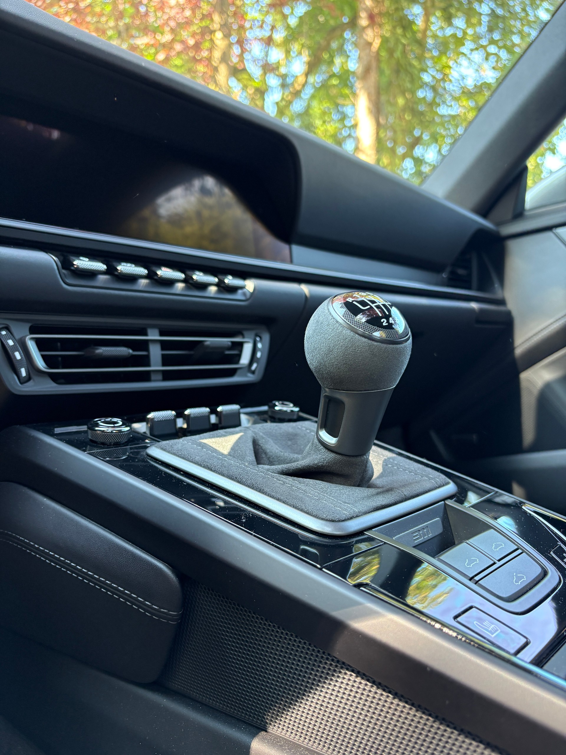 PORSCHE 992 Carrera T ** 8-fach ** Garantie ** Service neu-image-5