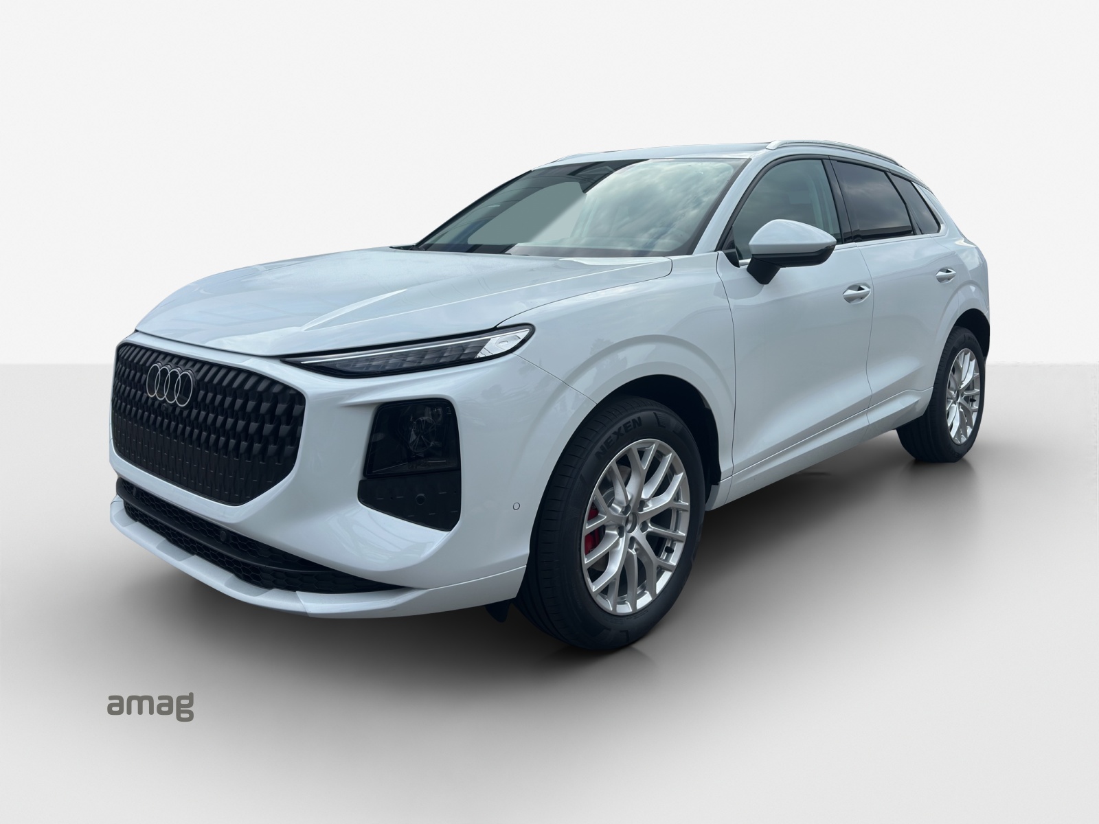 AUDI Q3 SUV 110 kW TFSI S tronic-image-0