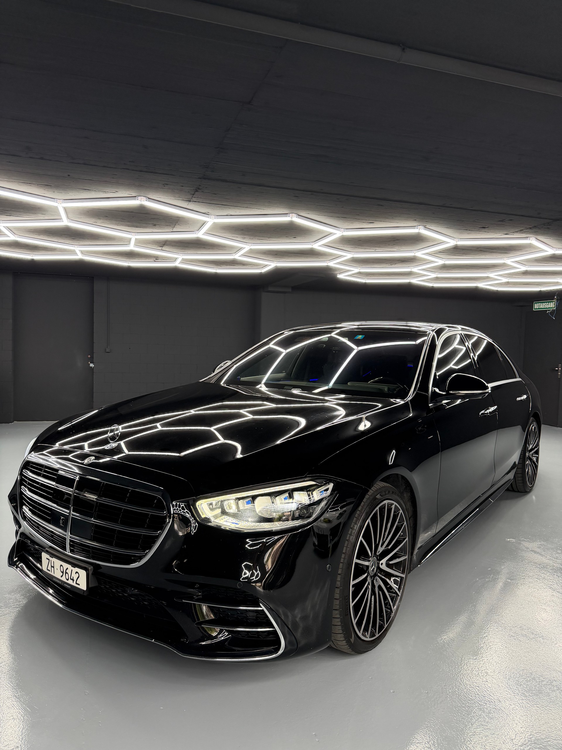 MERCEDES-BENZ S 500 L 4Matic Business Class 9G-Tronic-image-5
