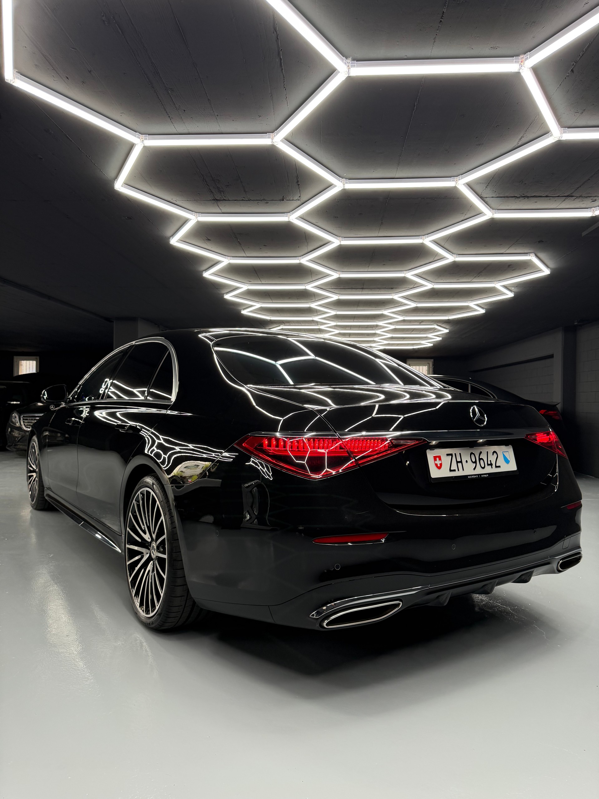 MERCEDES-BENZ S 500 L 4Matic Business Class 9G-Tronic-image-4
