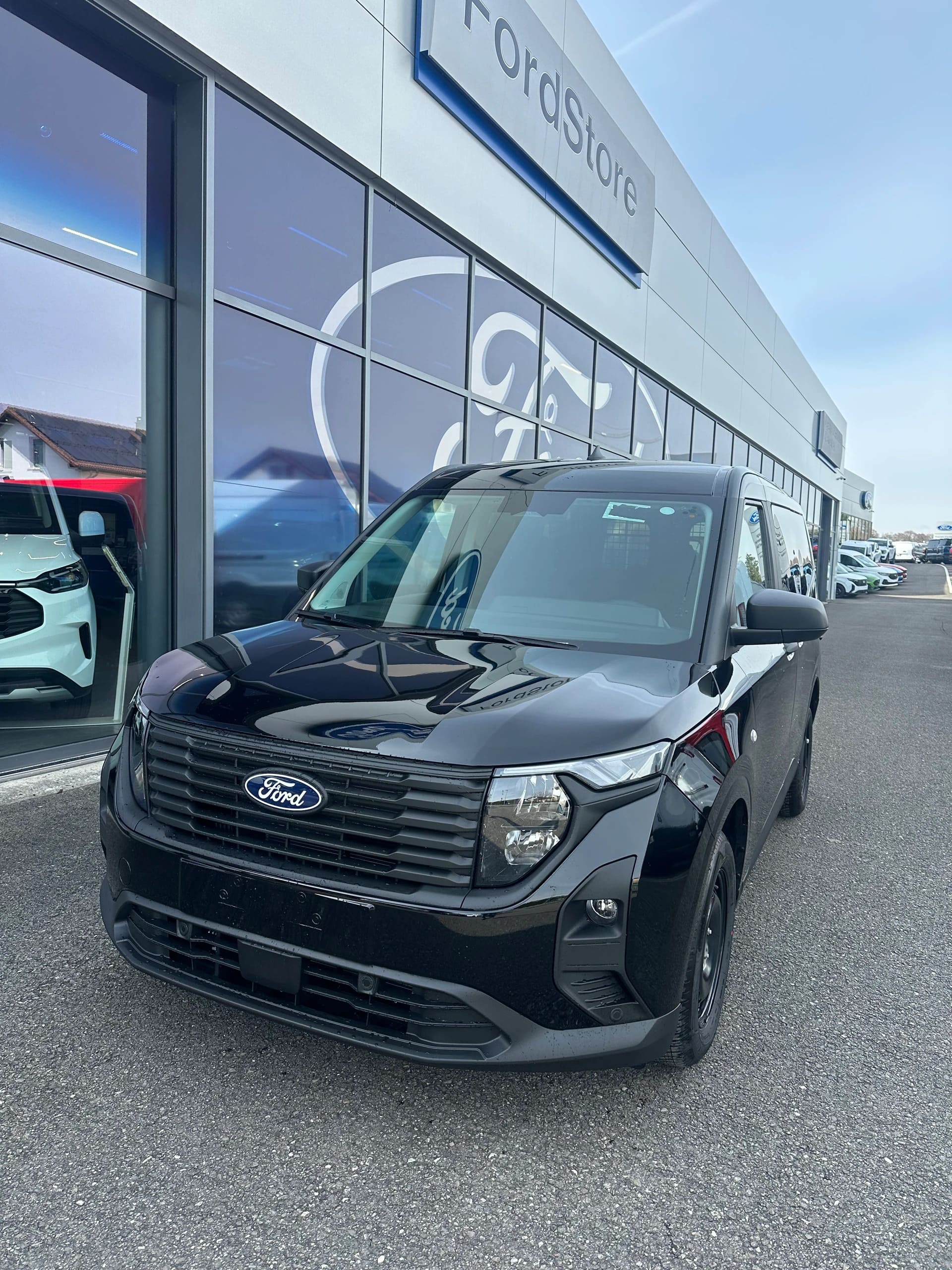 FORD Transit Courier dcab. van 1.0 Trend/125CV/Aut.-image-0