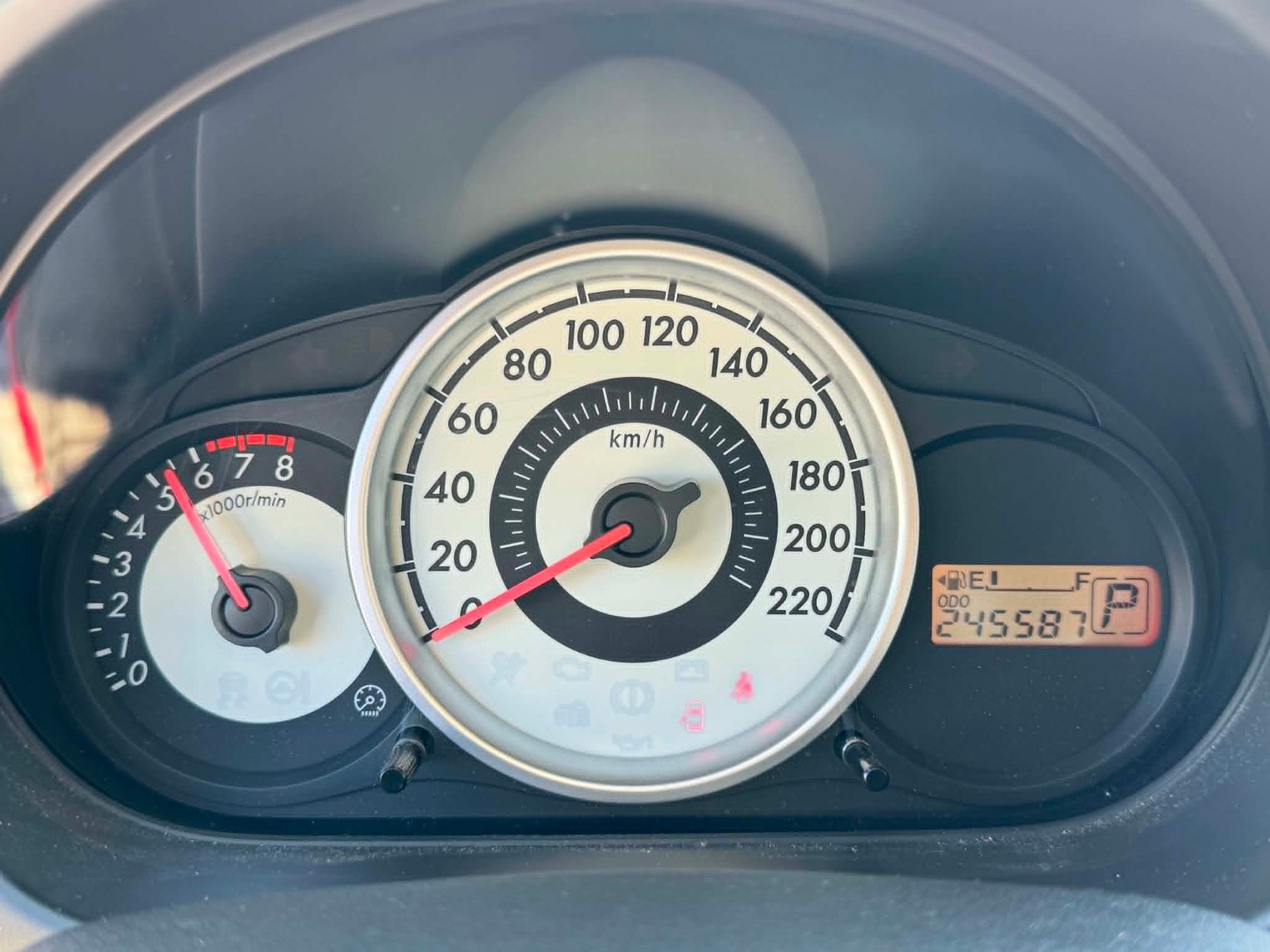 MAZDA 2 1.5i 16V City Sport 1 Automatic-image-9