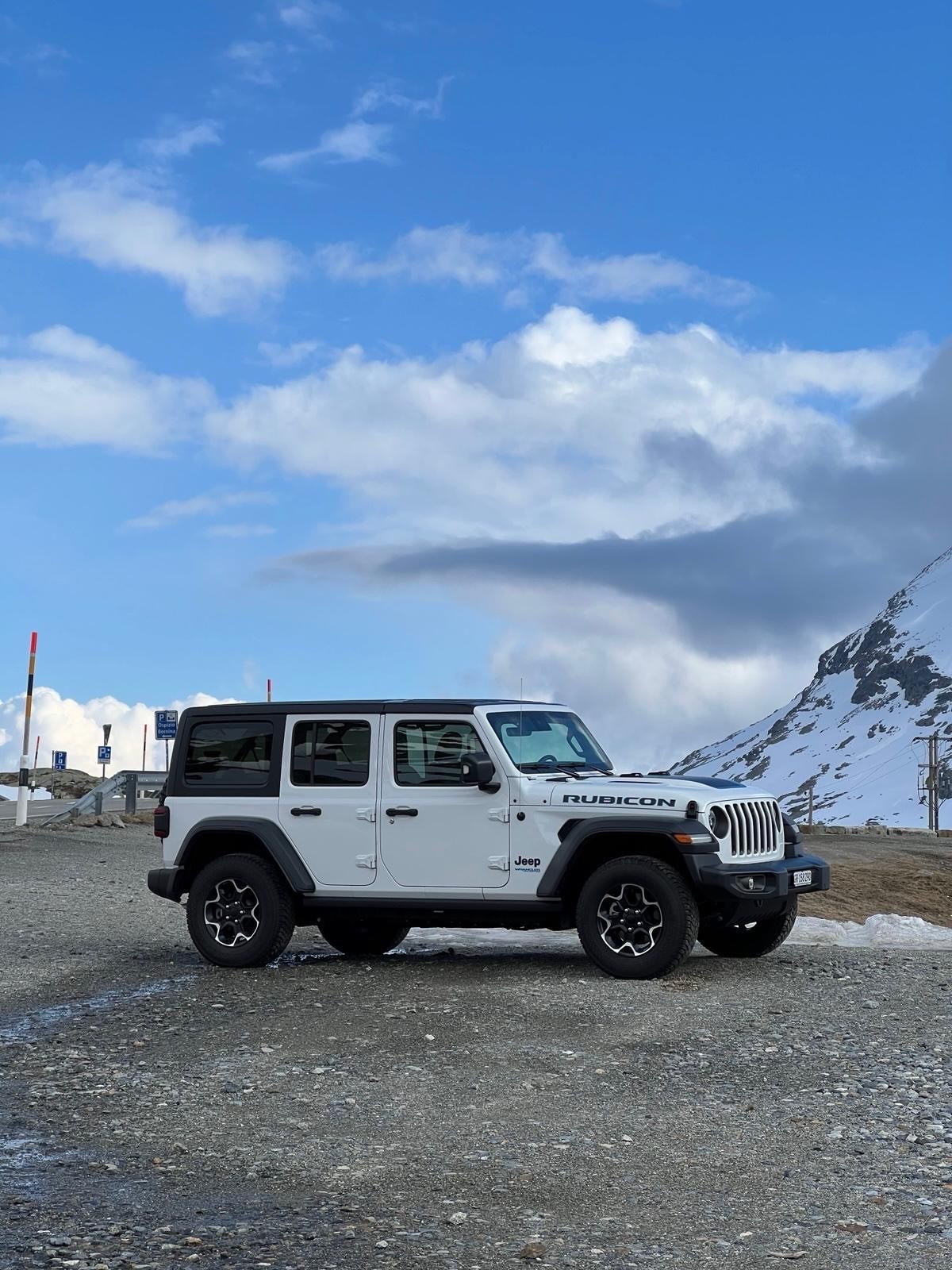 JEEP 2.0 Un120PHEV Unlimited Automatic Rubicon-image-2