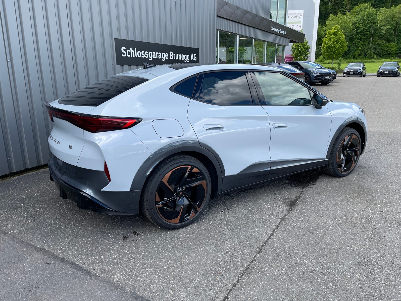 CUPRA Tavascan Type 9 77 kWh Adrenaline Prime Edition-image-2