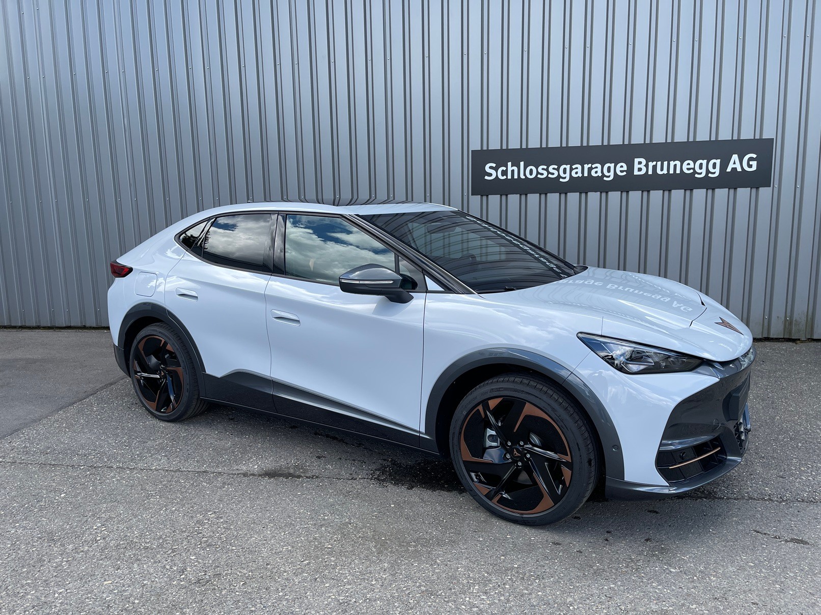 CUPRA Tavascan Type 9 77 kWh Adrenaline Prime Edition-image-0