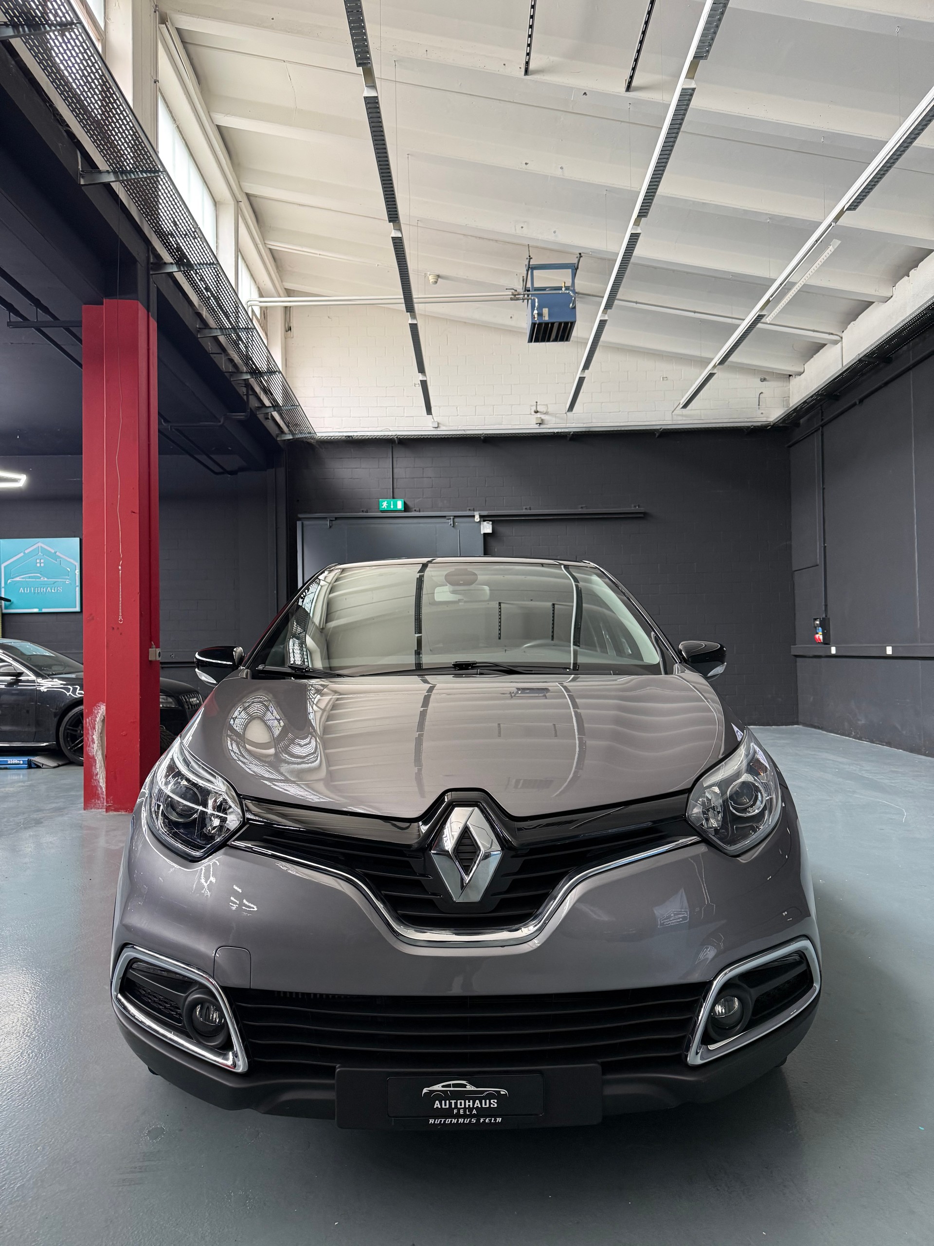 RENAULT Captur 1.2 T 16V Dynamique EDC-image-1