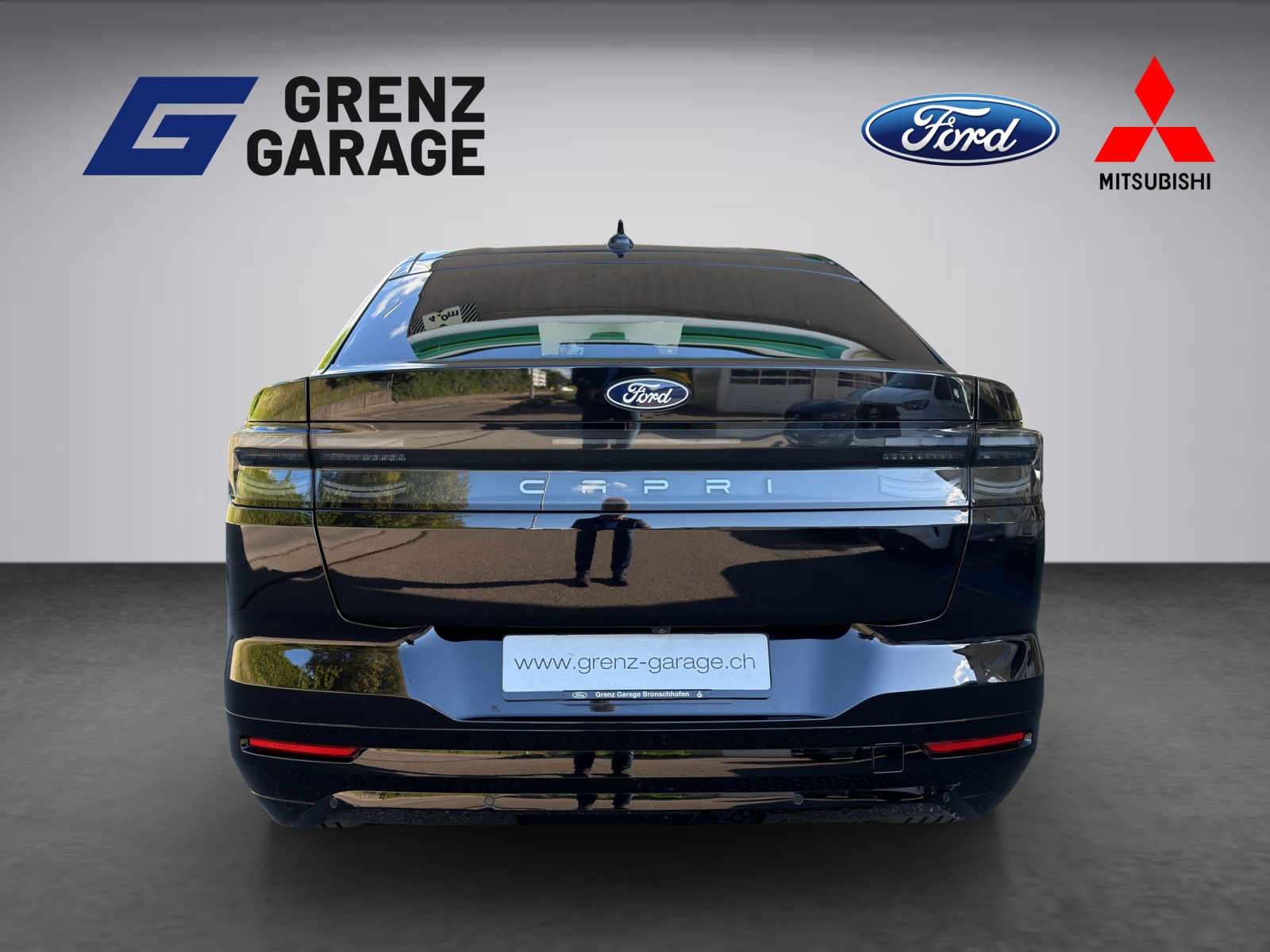 FORD Capri Extended Range Premium-showroom-element-3