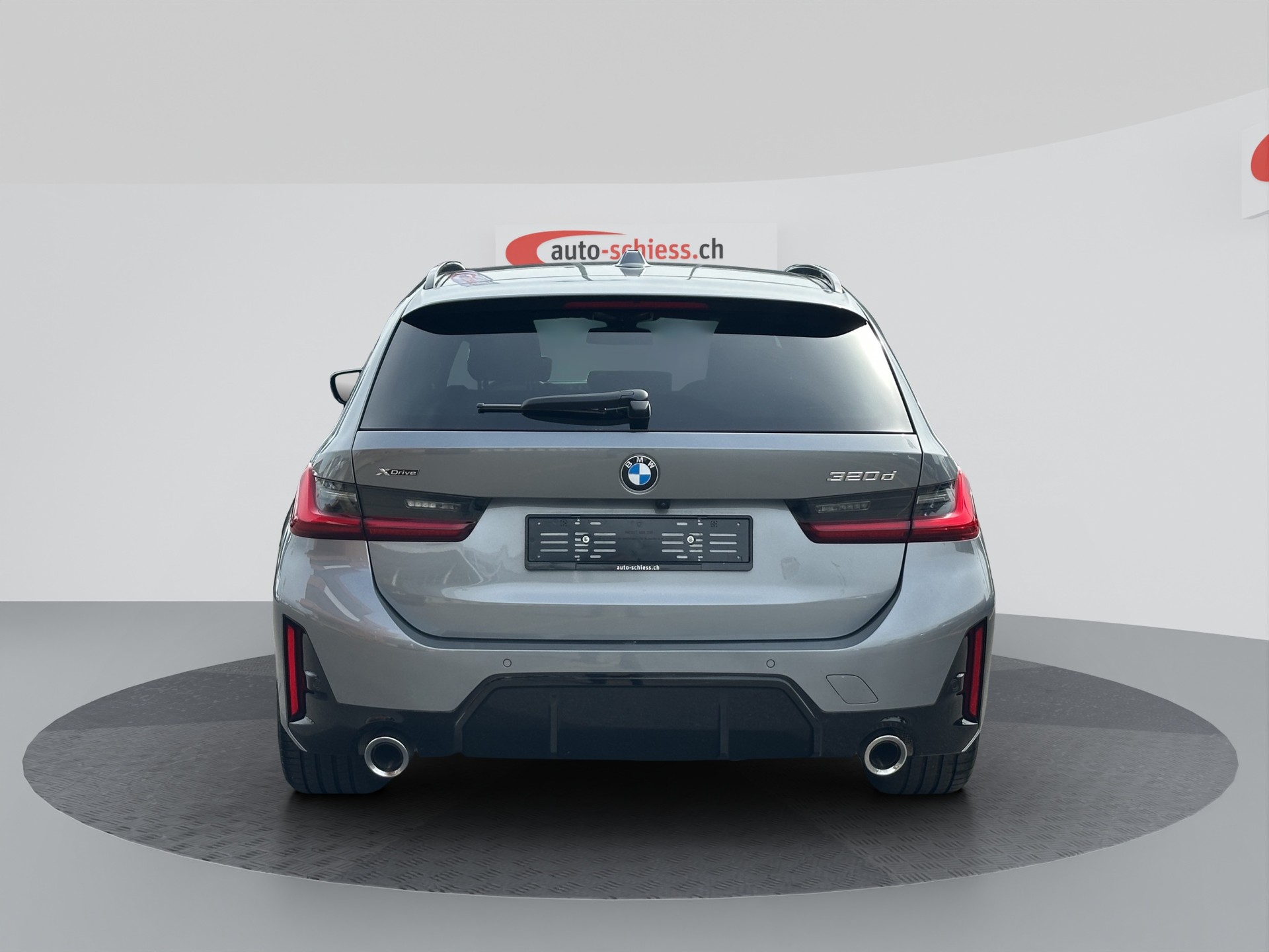 BMW 320d xDrive 48V Touring M Sport Steptronic-image-3