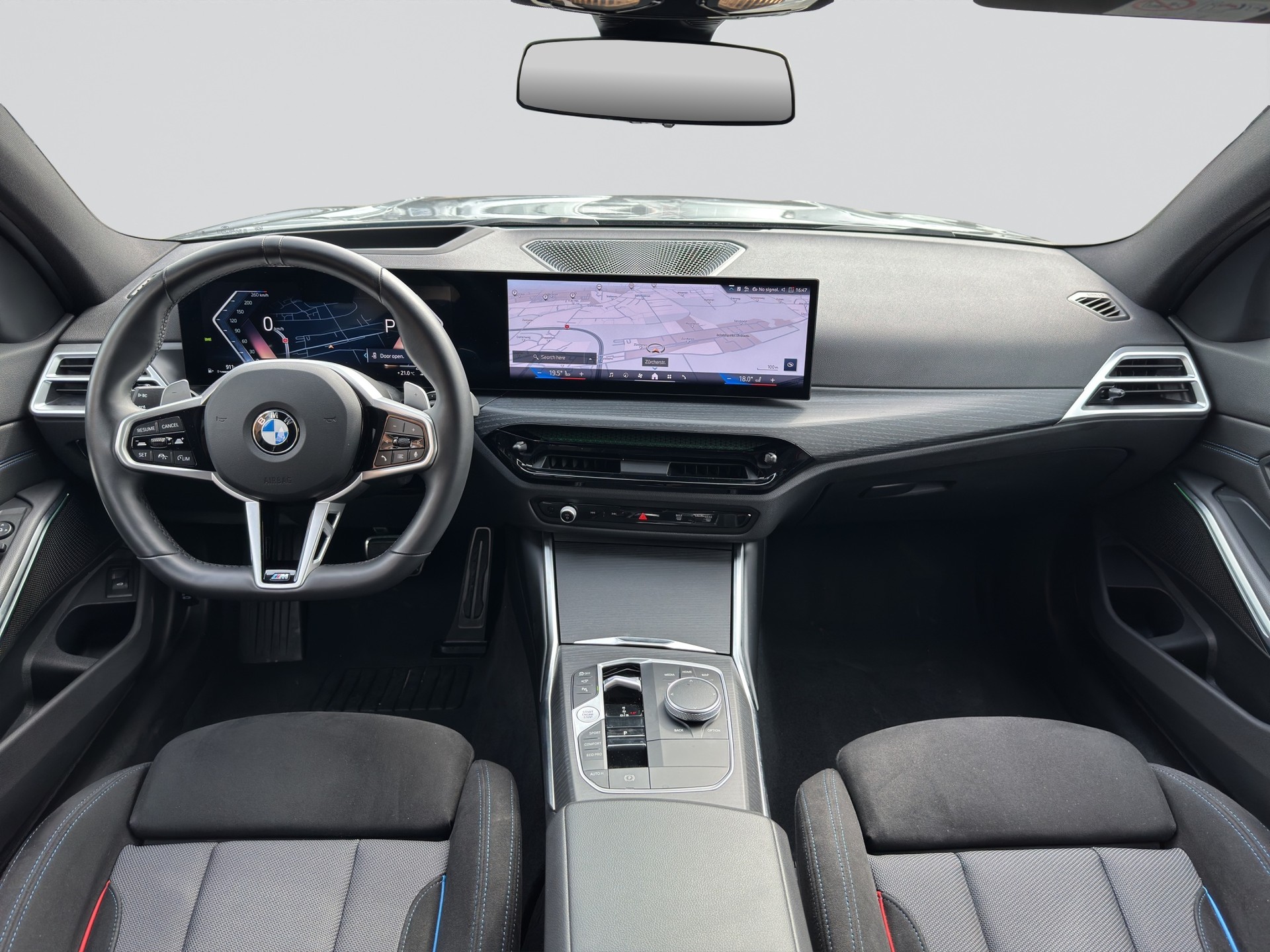 BMW 320d xDrive 48V Touring M Sport Steptronic-image-15