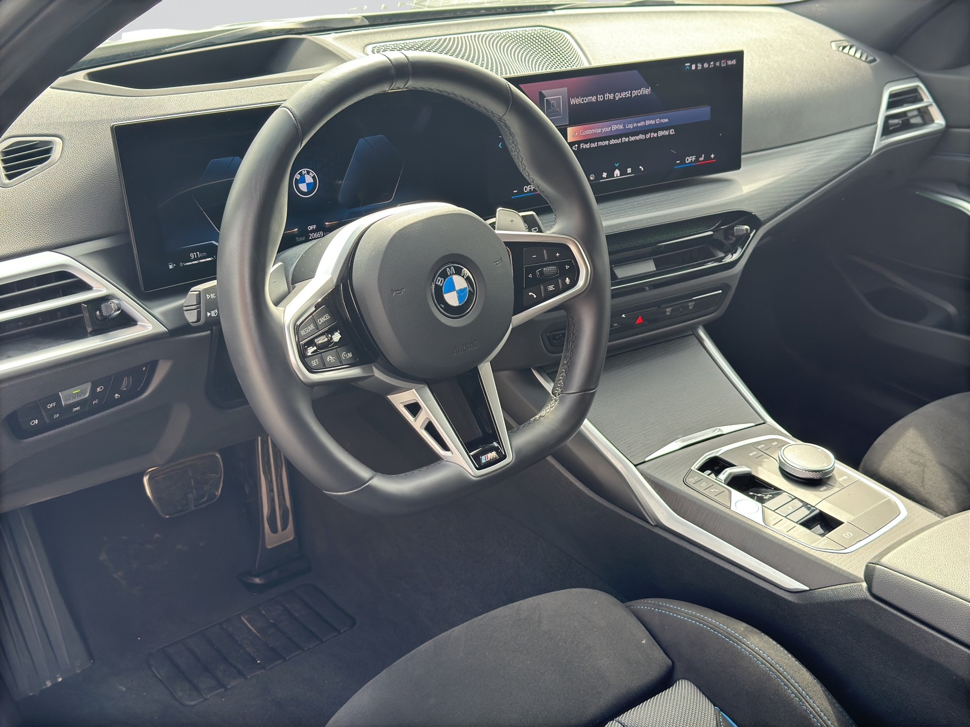 BMW 320d xDrive 48V Touring M Sport Steptronic-image-6