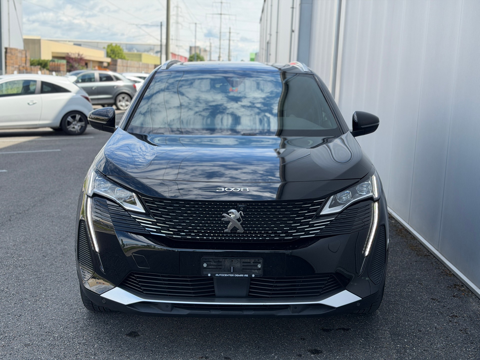 PEUGEOT 3008 300e Hybrid4 GT Pack EAT8 / 300 PS-image-1