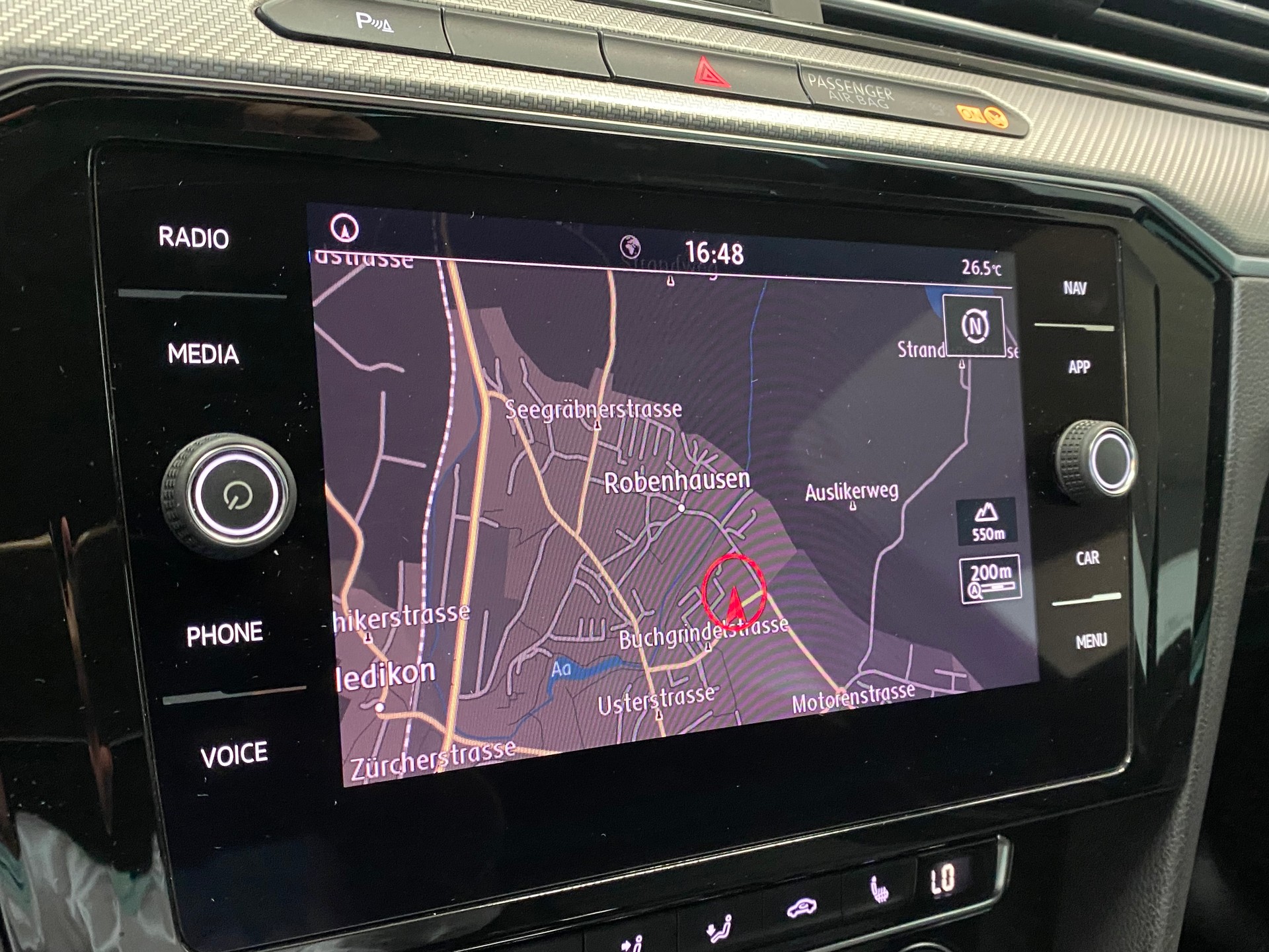 VW Passat 2.0 TDI SCR BMT R-Line Highline DSG-image-10