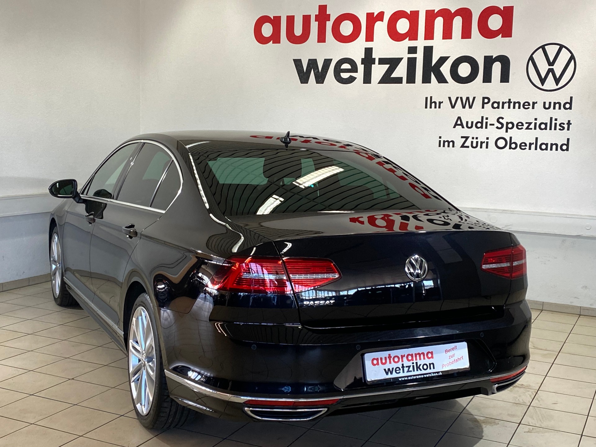 VW Passat 2.0 TDI SCR BMT R-Line Highline DSG-image-3
