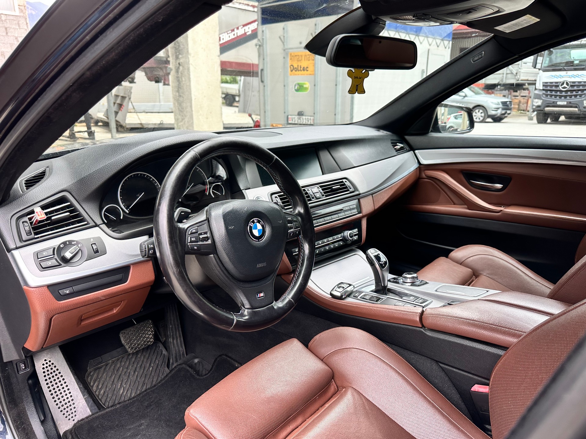 BMW 530d xDrive Touring Steptronic-image-9