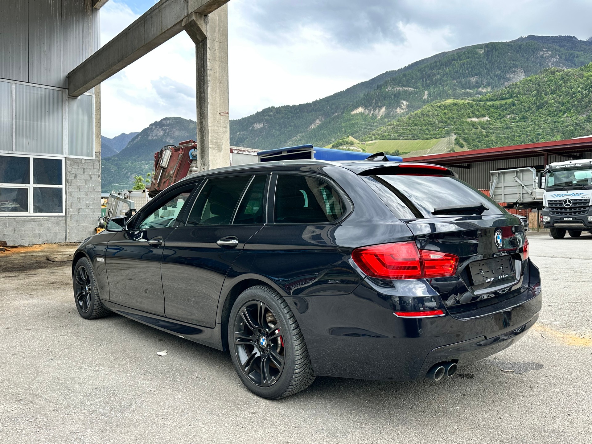 BMW 530d xDrive Touring Steptronic-image-4