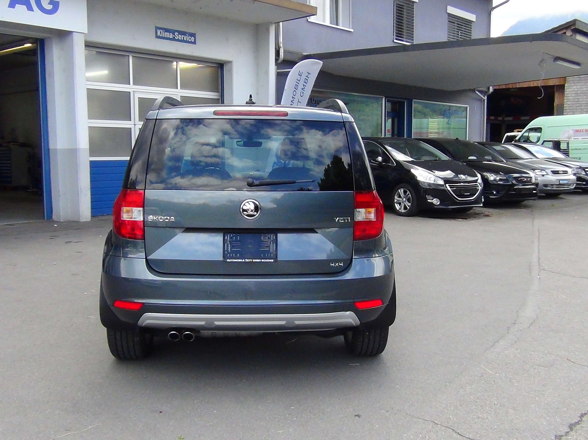 SKODA Yeti 2.0 TDI Active 4x4 DSG-image-5