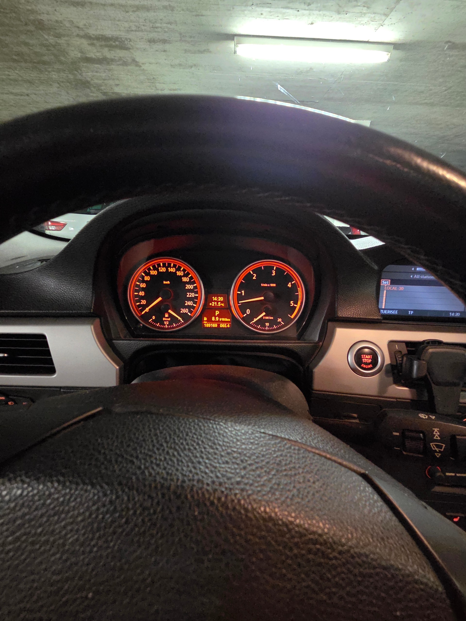 BMW 330xd-image-5
