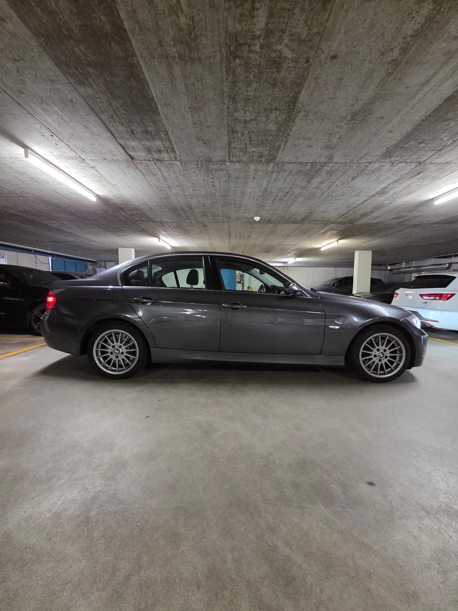 BMW 330xd-image-1