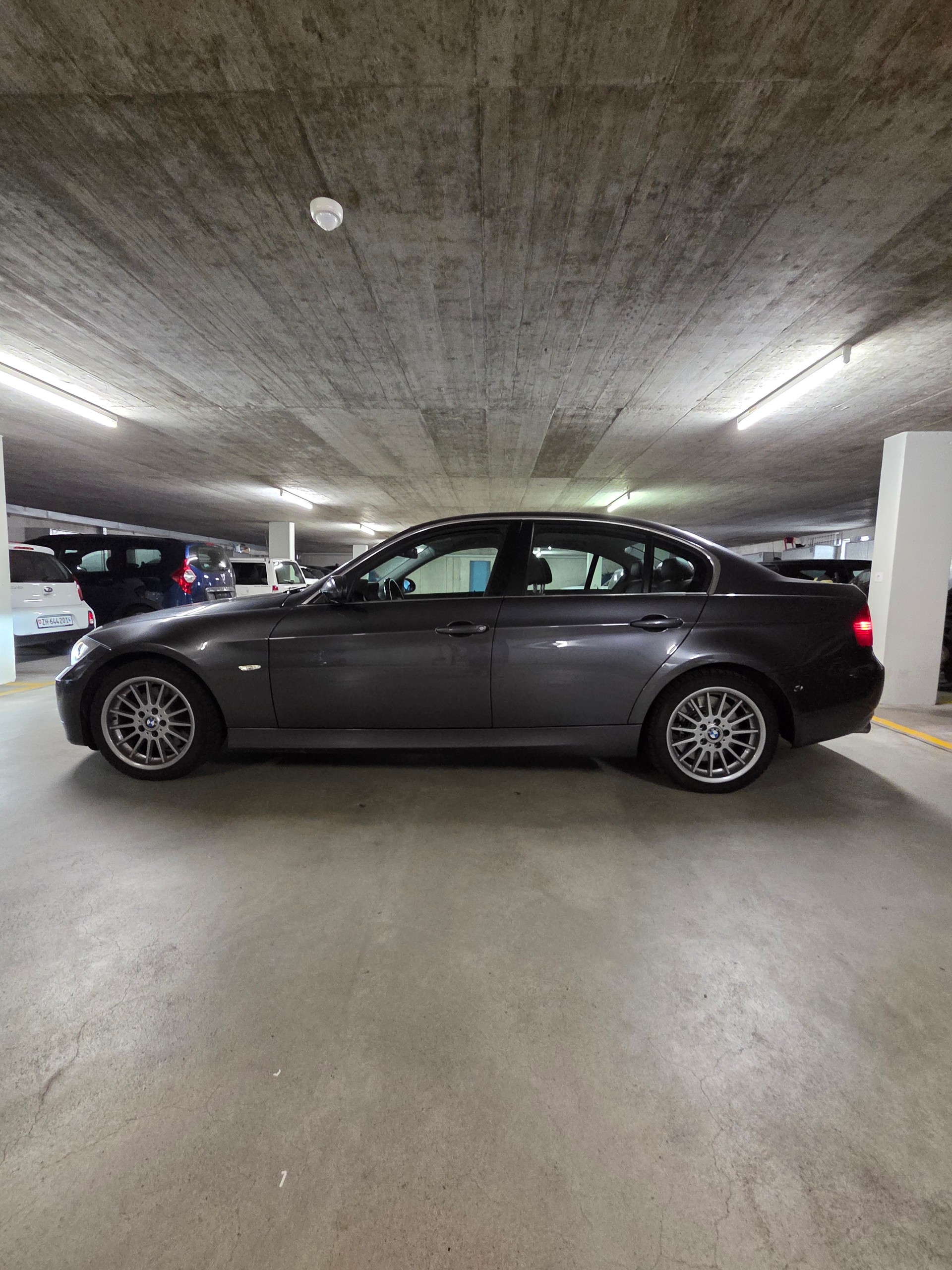 BMW 330xd-image-2