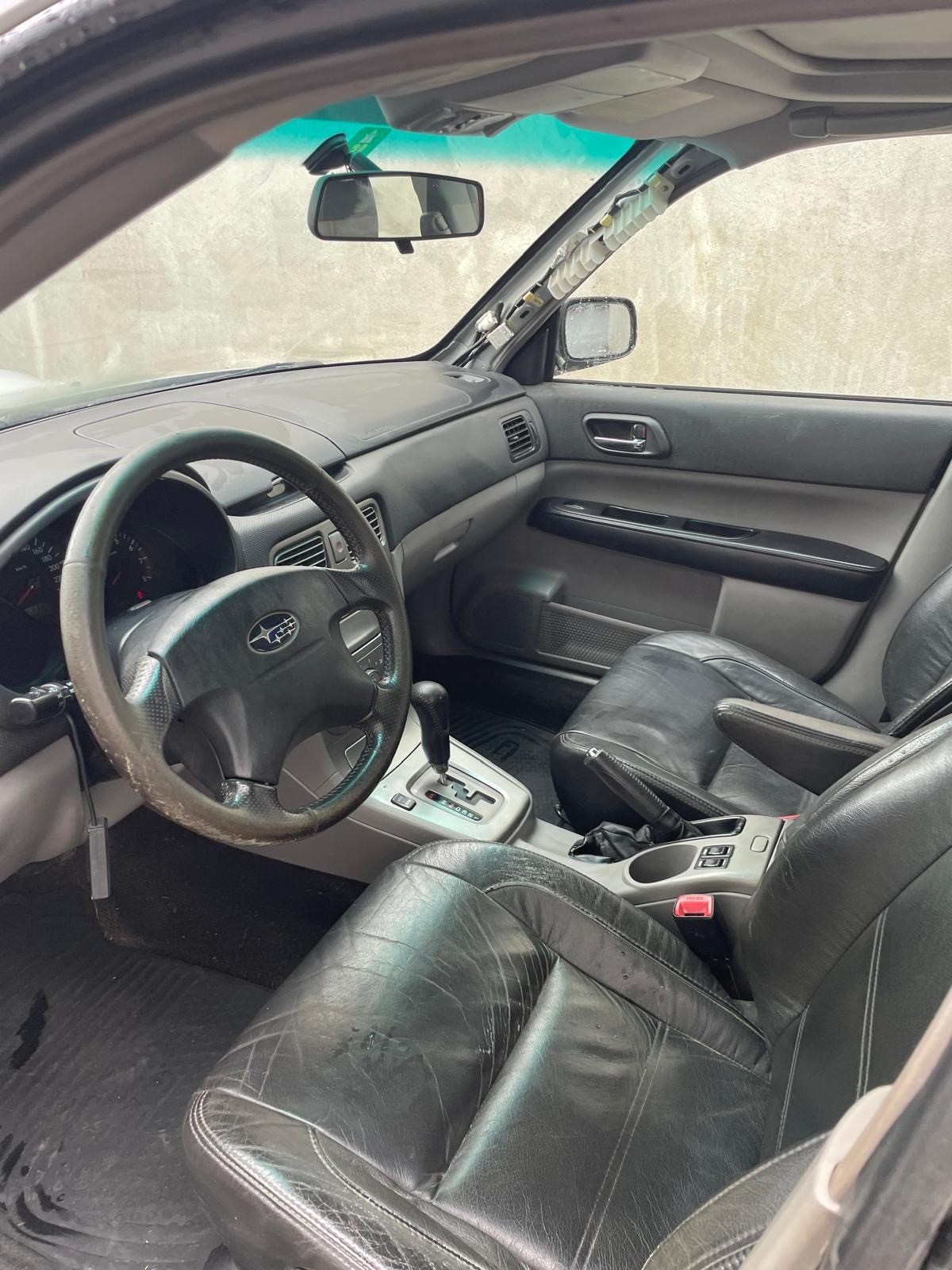 SUBARU Forester 2.0XT Automatic-image-4