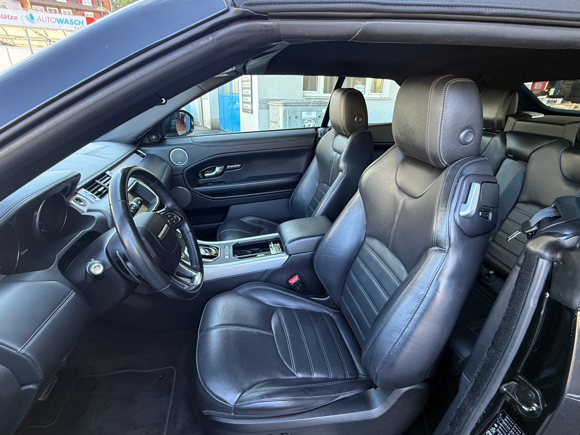 LAND ROVER Range Rover Evoque Convert. 2.0Si4 HSE Dynamic AT9-image-9