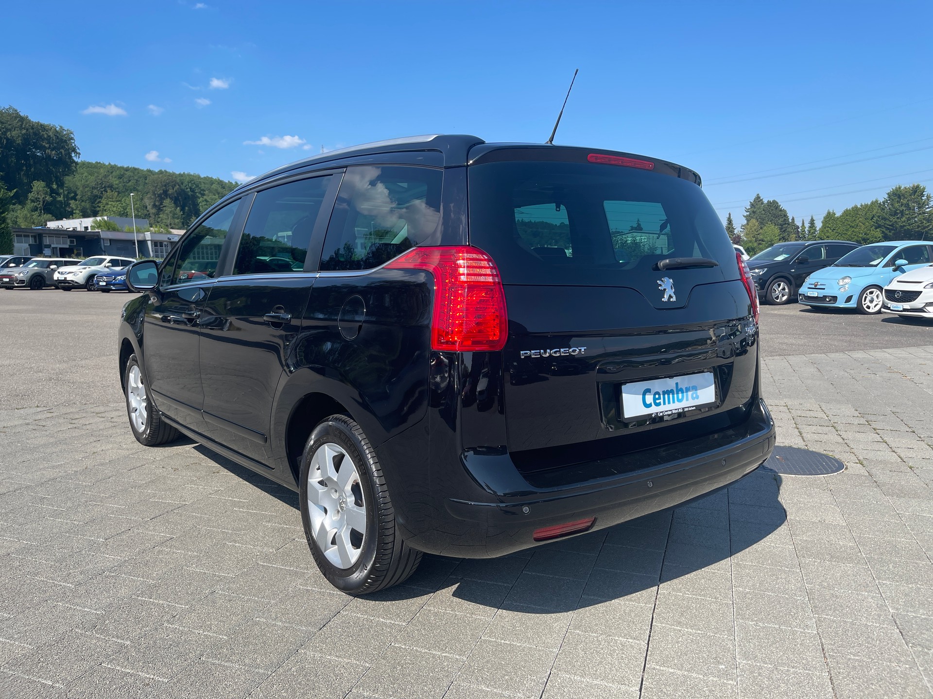 PEUGEOT 5008 1.6 16V T Style-image-2