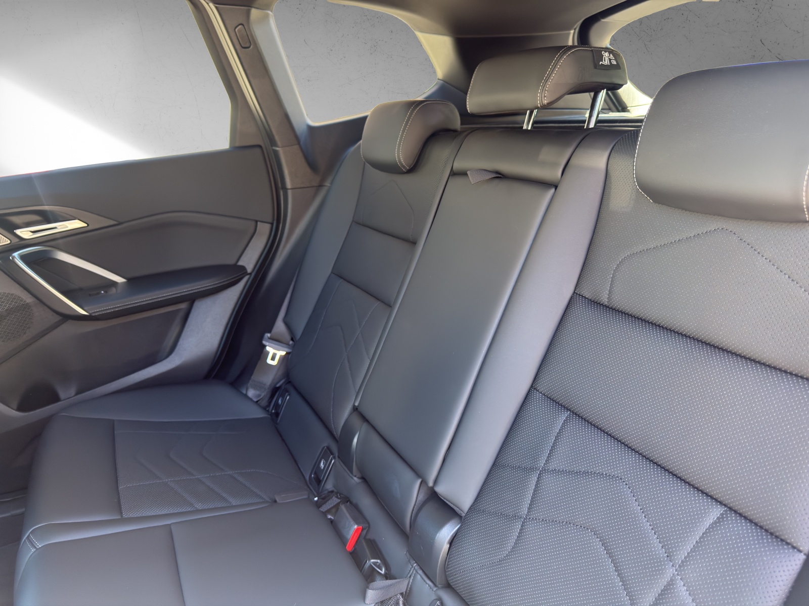 BMW X1 xDrive 30e M Sport-image-16