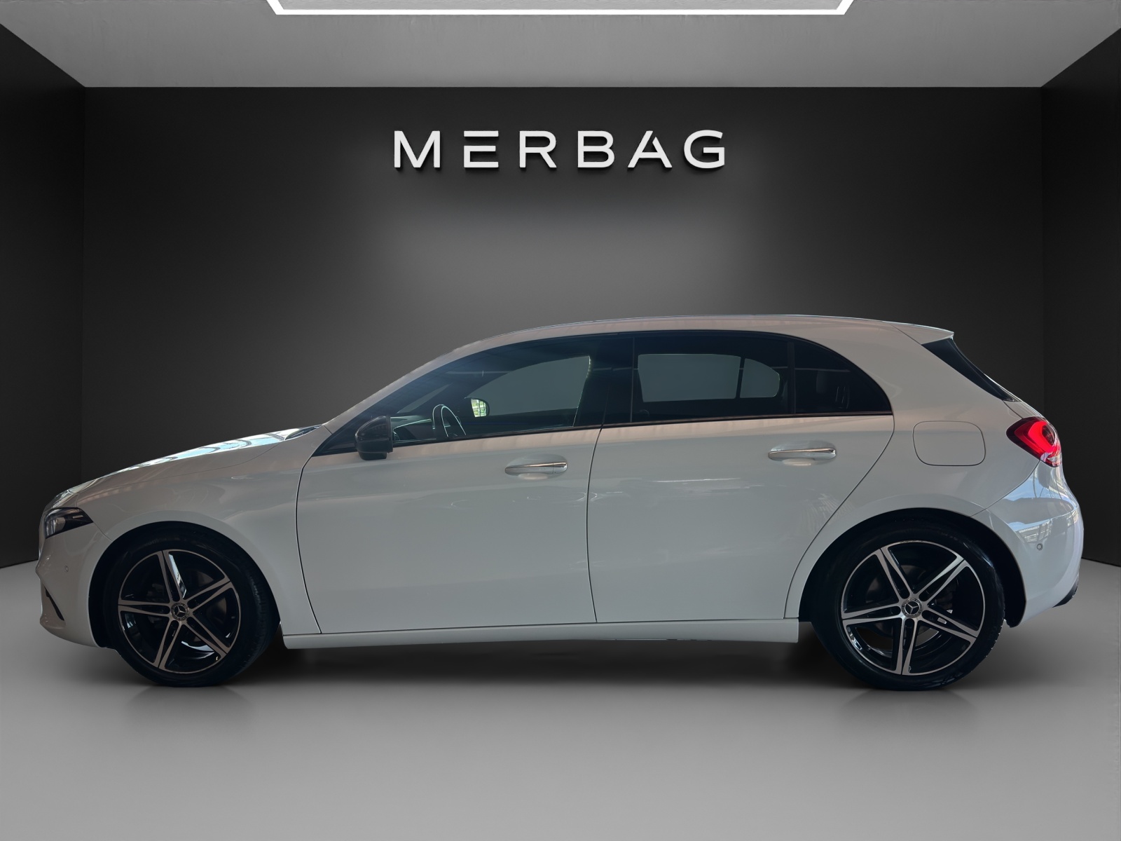 MERCEDES-BENZ A 180 Night Star-image-2