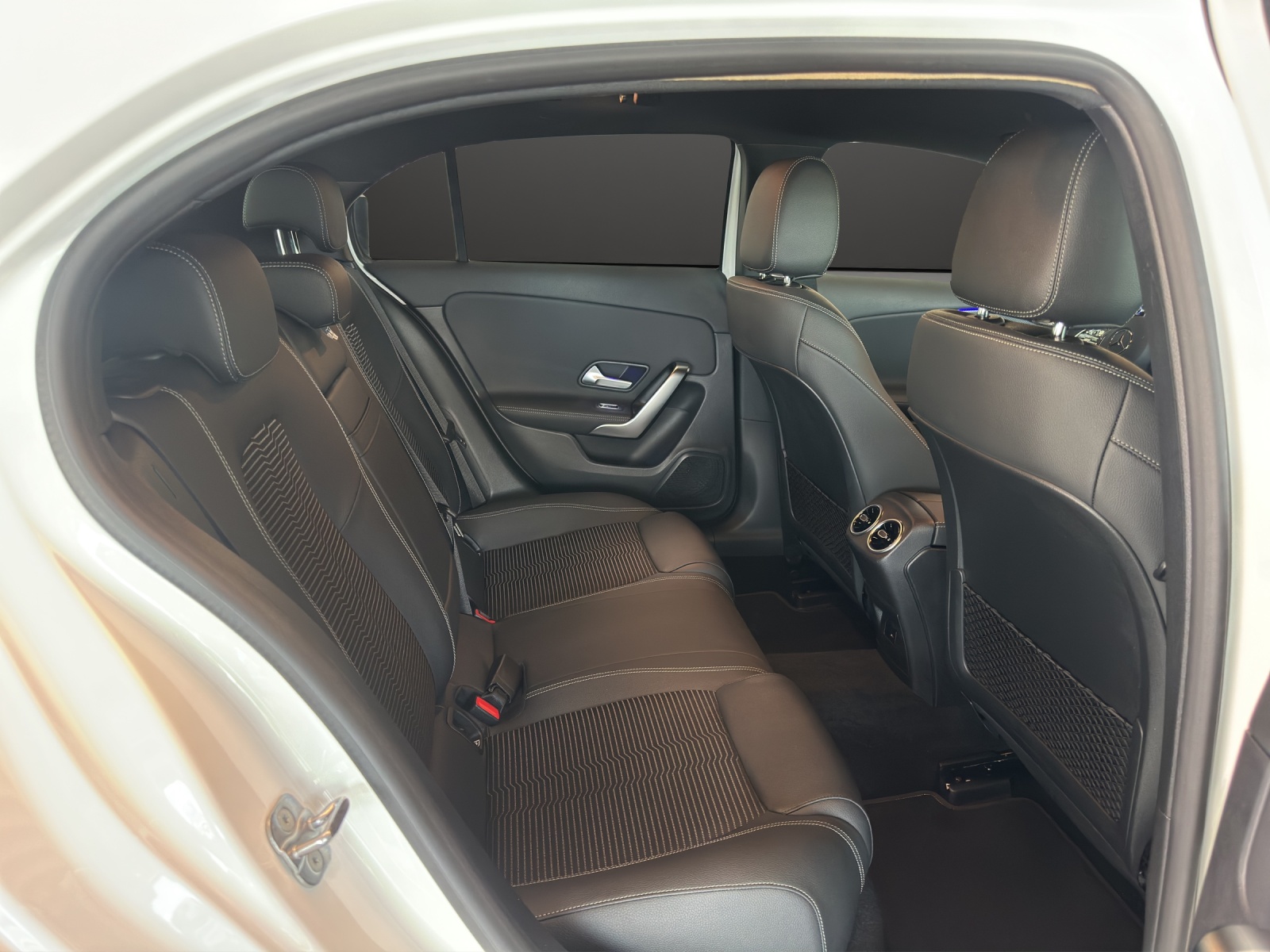 MERCEDES-BENZ A 180 Night Star-image-11