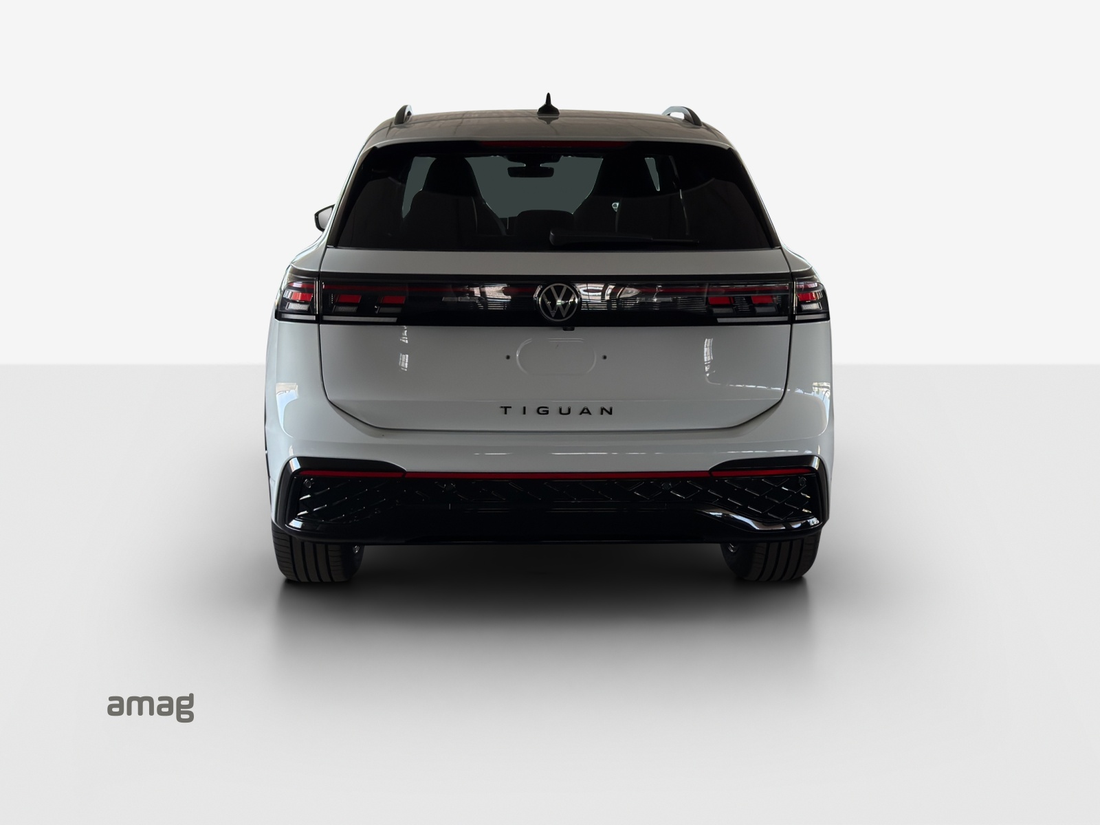 VW Tiguan 2.0 TSI DSG R-Line 4Motion-showroom-element-3