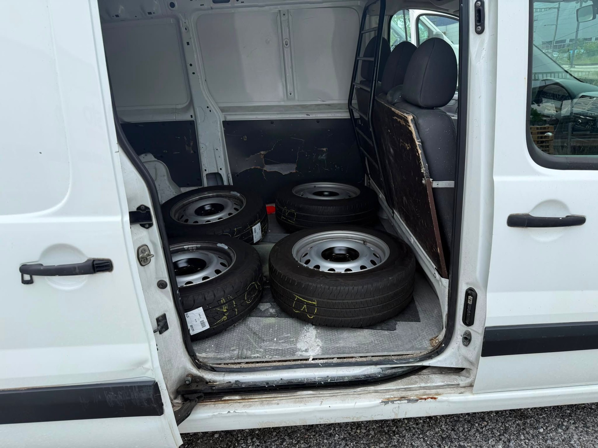CITROEN 2.0 HDi 125-image-2