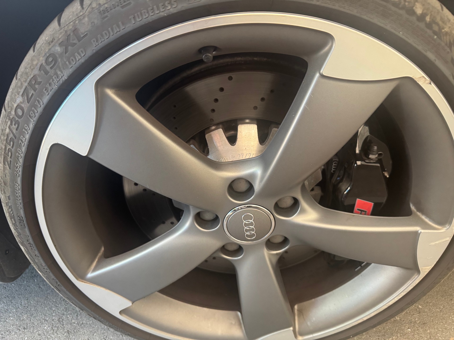 AUDI 2.5 T FSI Black Ed. quat. S-Tr-image-6