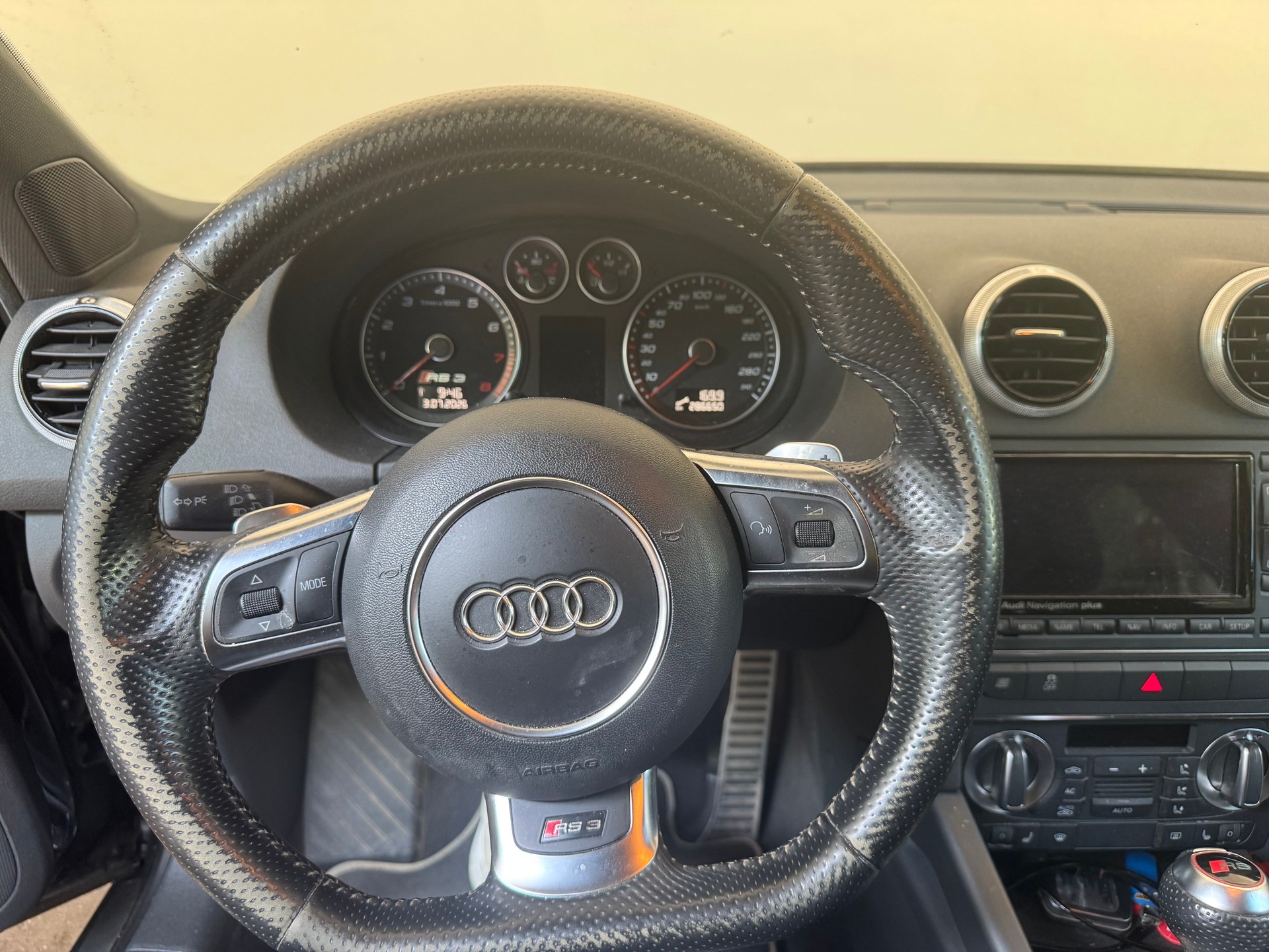 AUDI 2.5 T FSI Black Ed. quat. S-Tr-image-7