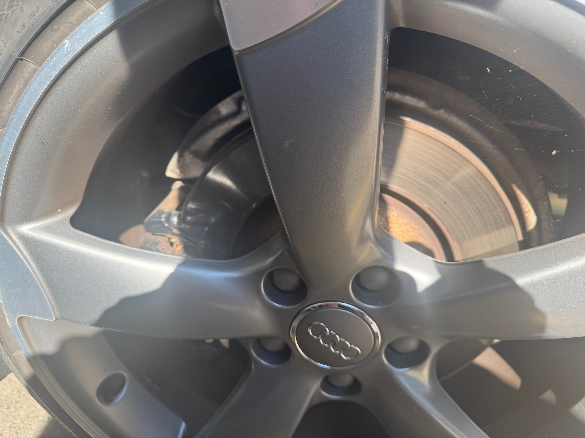 AUDI 2.5 T FSI Black Ed. quat. S-Tr-image-12