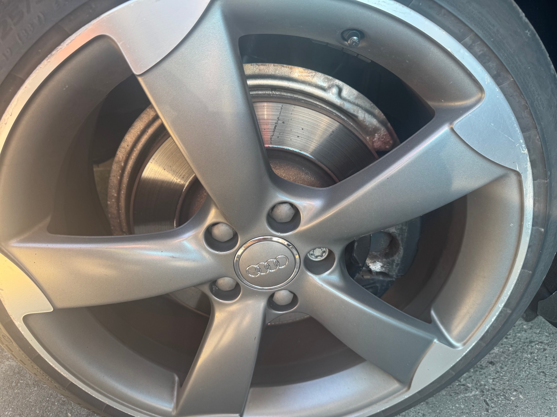 AUDI 2.5 T FSI Black Ed. quat. S-Tr-image-11