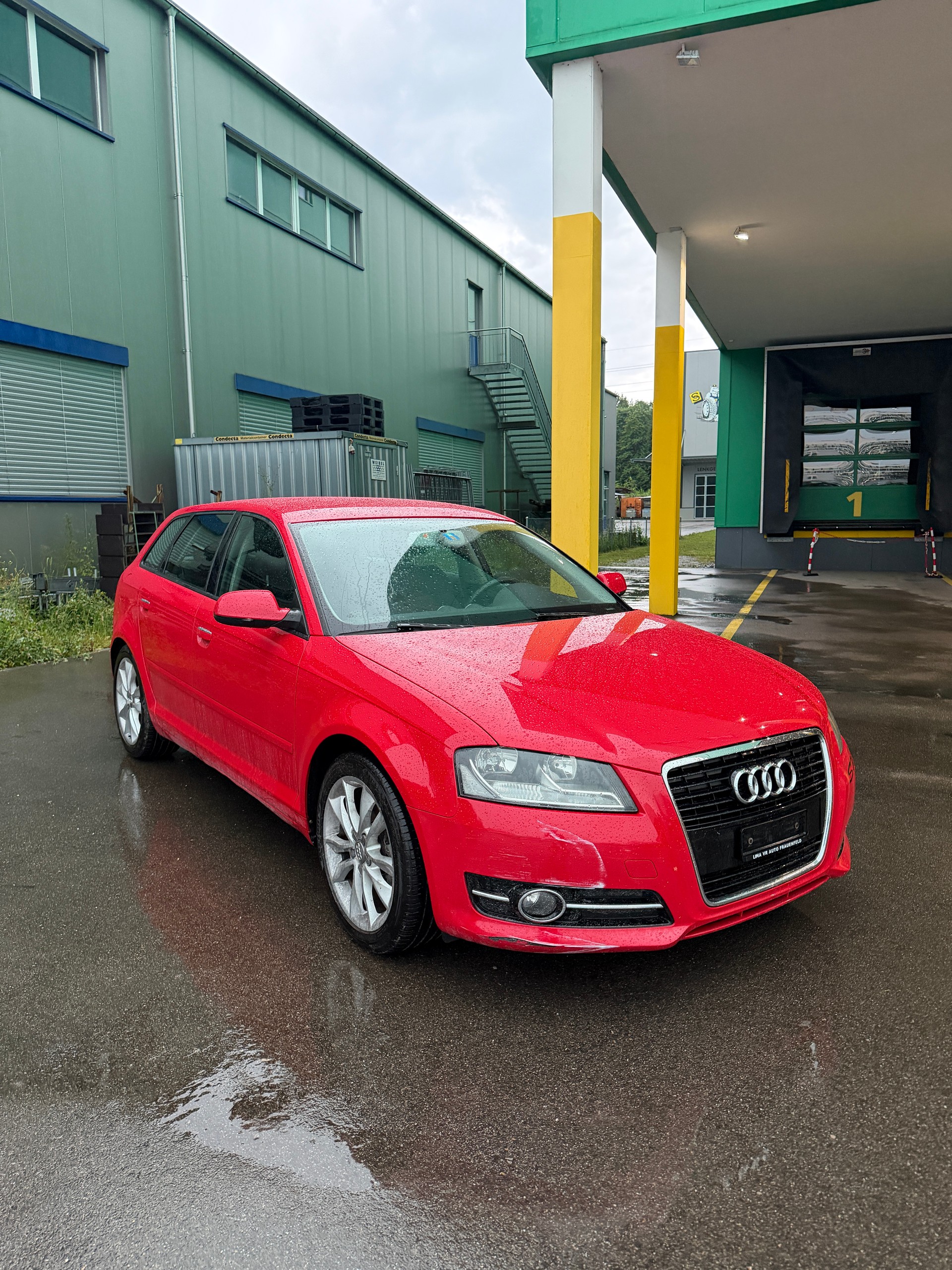 AUDI A3 Sportback 2.0 TDI Ambiente-image-0