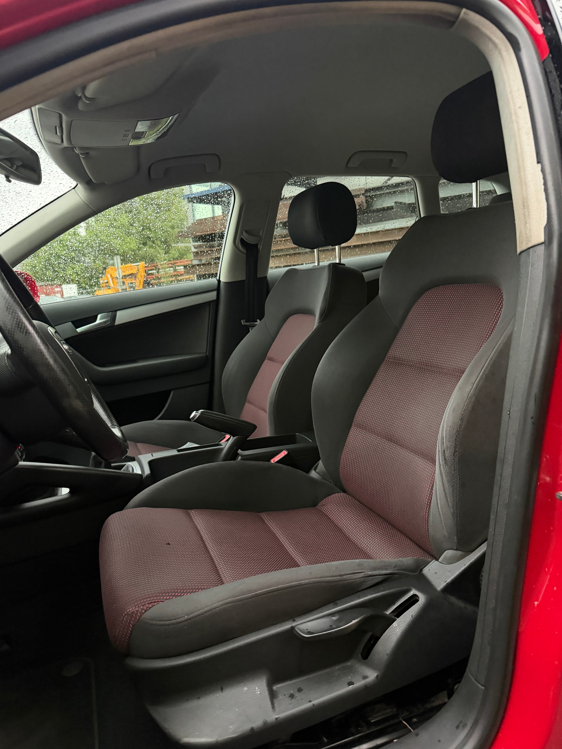 AUDI A3 Sportback 2.0 TDI Ambiente-image-8