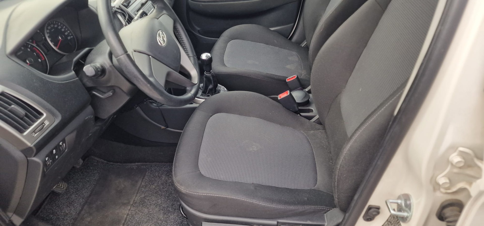 HYUNDAI i20 1.2 Comfort-image-7