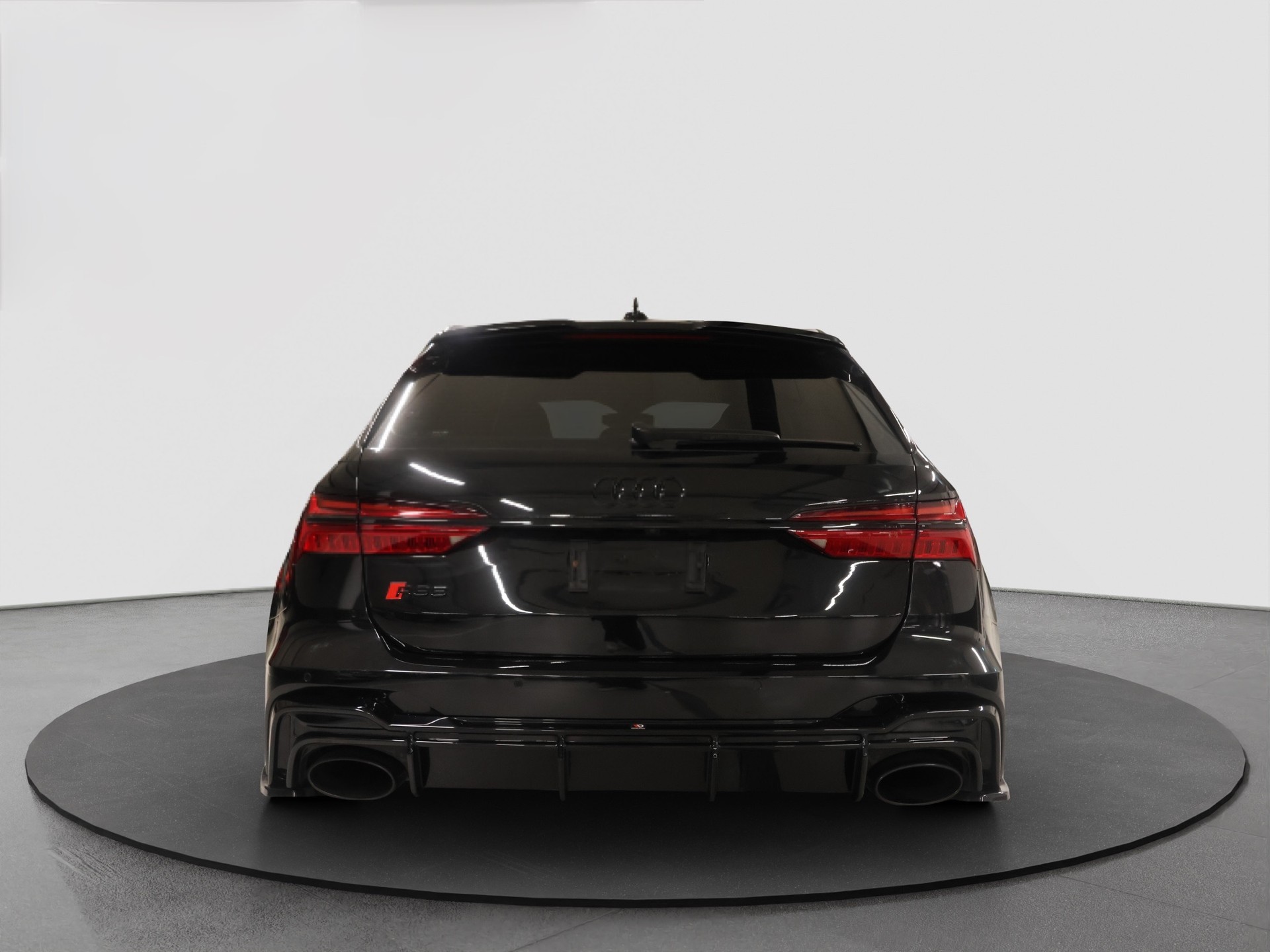 AUDI RS6 Avant 4.0 TFSI V8 quattro-image-3