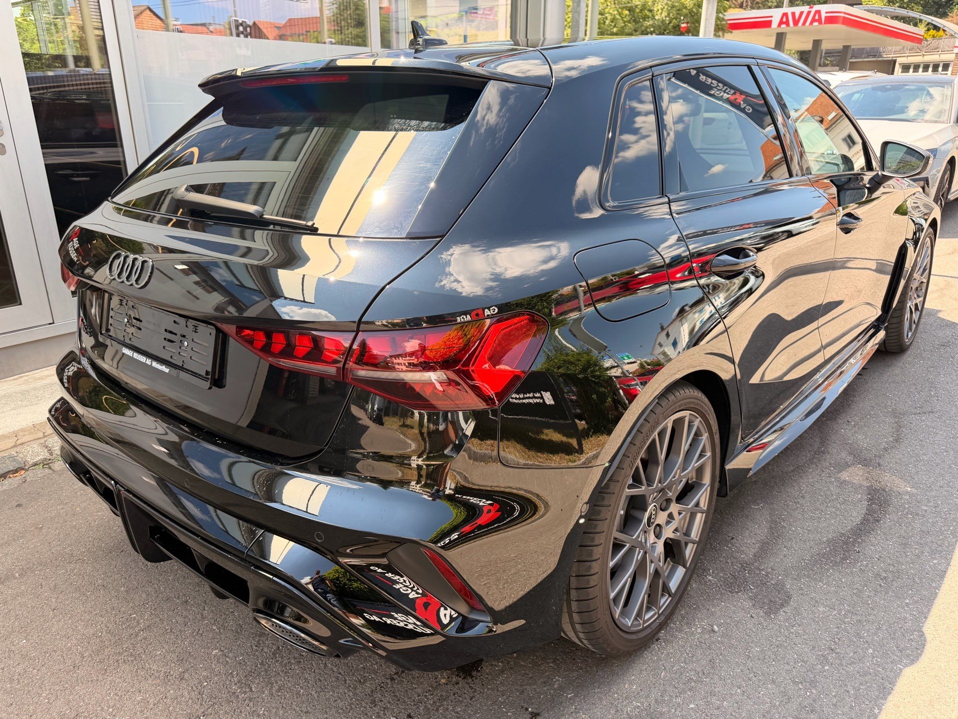 AUDI RS3 SPORTBACK 2.5 400 PS TFSI QUATTRO *** SCHALENSITZE & PANORAMAGLASDACH ***-showroom-element-3