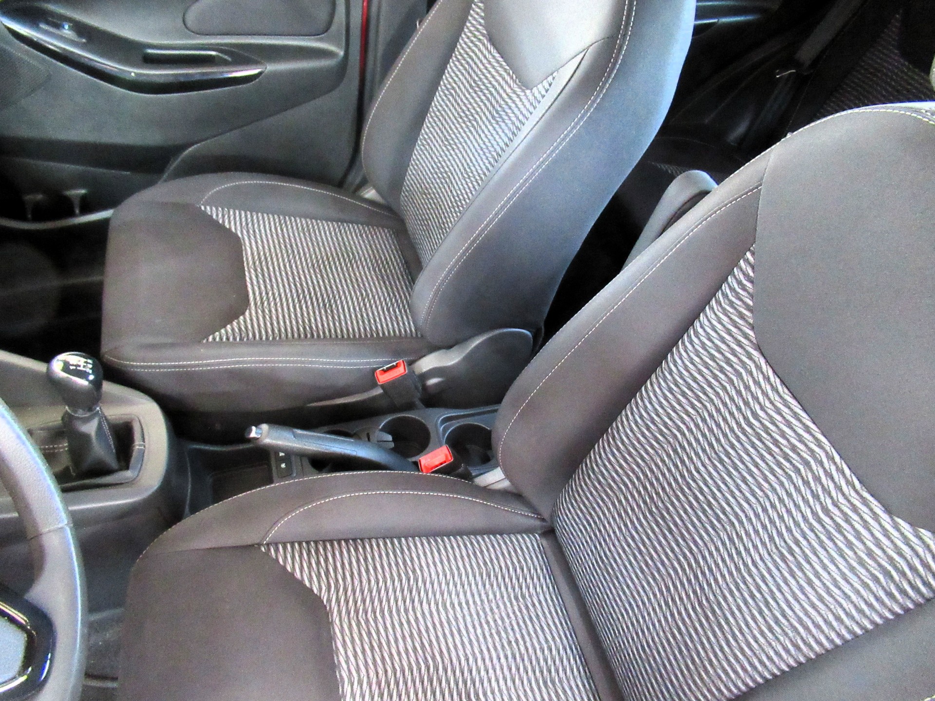 FORD KA+ 1.2 Ti-VCT Cool&Sound-image-7