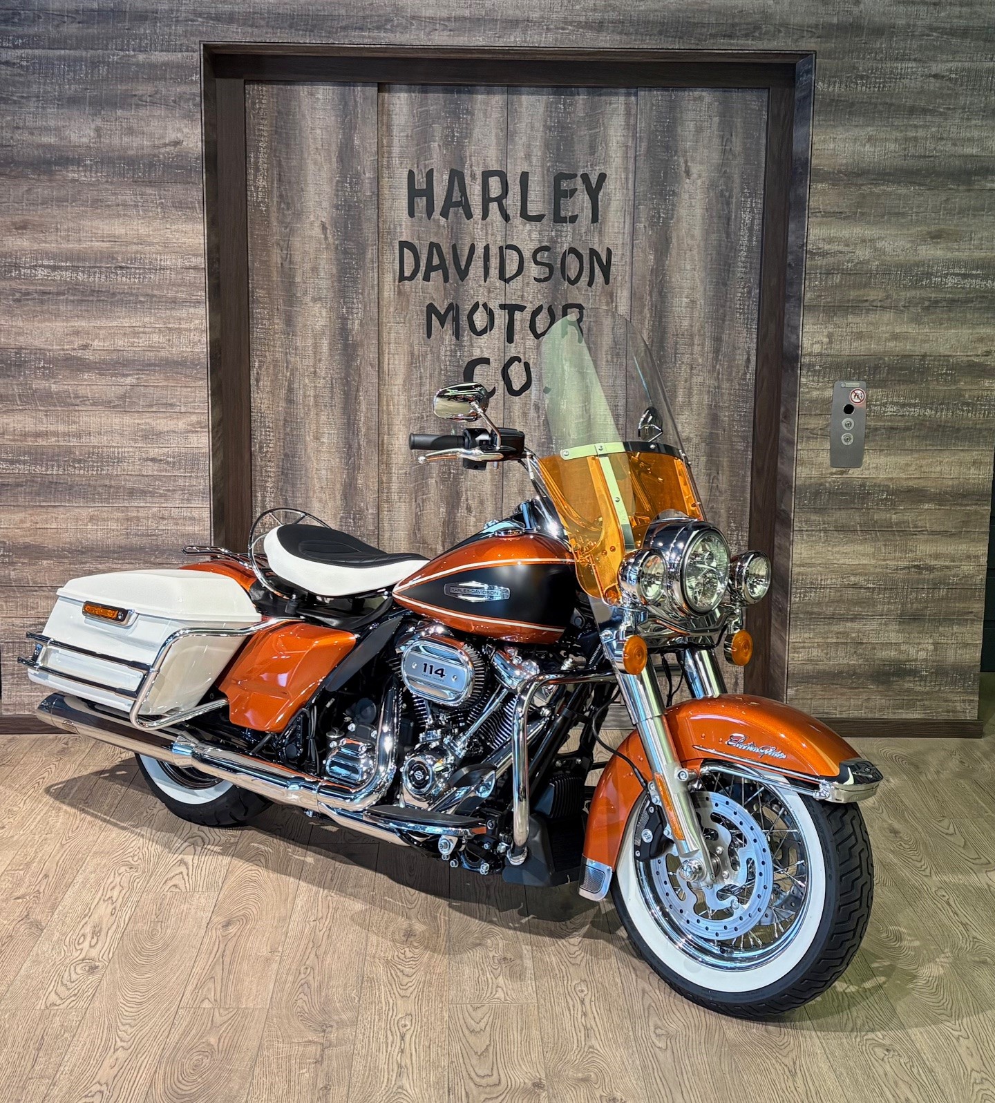 HARLEY-DAVIDSON FLHFB Electra Glide Highway Kingl 114-showroom-element-1